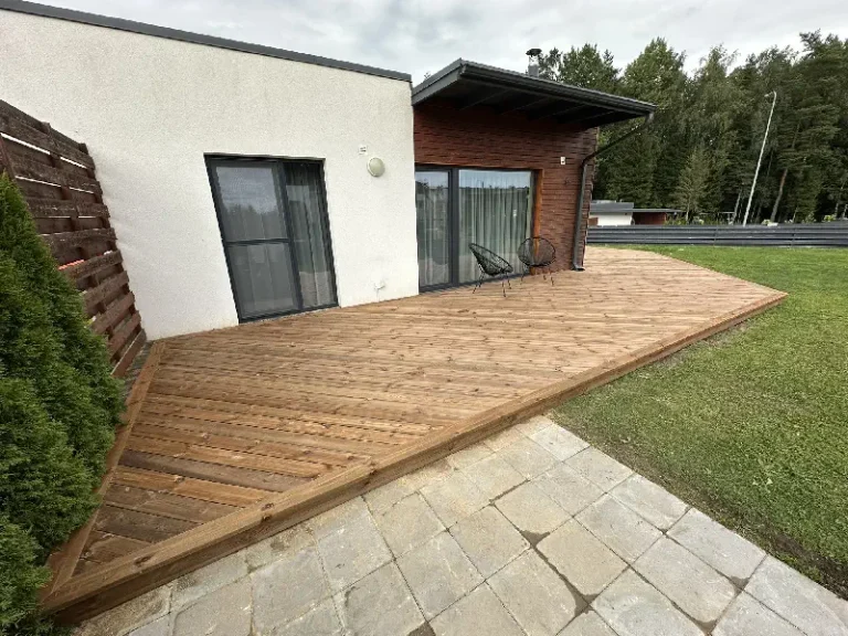 Valminud puitterrass, ülevaade, Kodukandi Ehitus