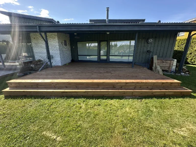 Valminud terrass, vaade aiale, Kodukandi Ehitus