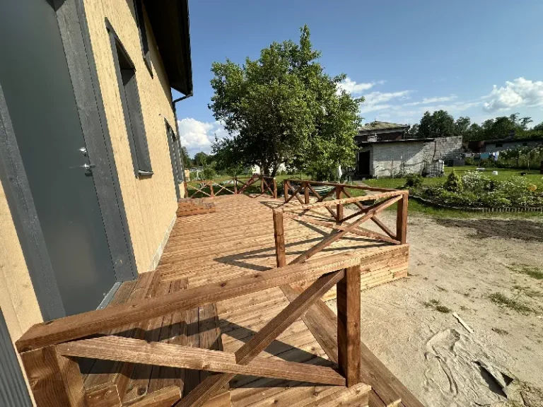Puitterrassi katteala lähemalt, Kodukandi Ehitus